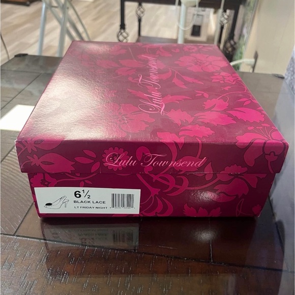 Lulu's Black Lace Peep-Toe Heels - Picture 7 of 7